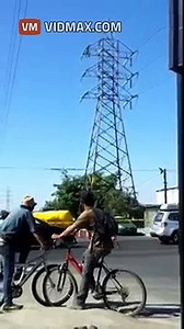 Suicidal man gets electrocuted on electrical tower(no sound)