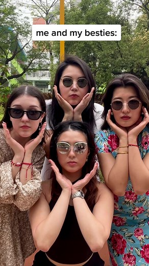 Funny Group Photo Pose Ideas for Besties