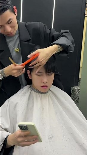 Men's haircuts are popular