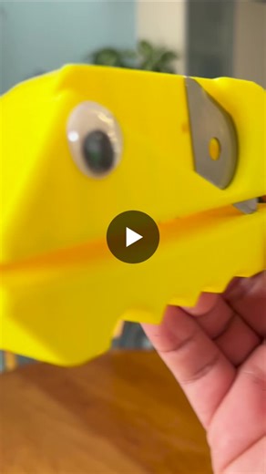 You can recycle cardboard with this tool ♻️ But is it worth it?! 🤔 Inspired by a device I saw online I decided to create my own using SOLIDWORKS What do you think, it was worth it? | Carlos Reyes