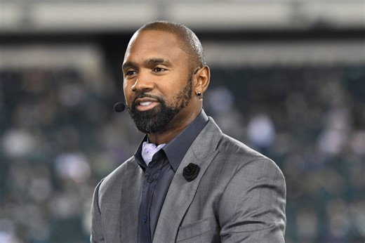 Charles Woodson sends 2-word message to his biggest NFL rival after earning his praise