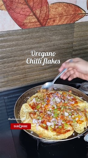 omelette pizza 🍳🤌🏻#cooking #viral #shorts #subscribe #like #viralshorts#omelette #pizza