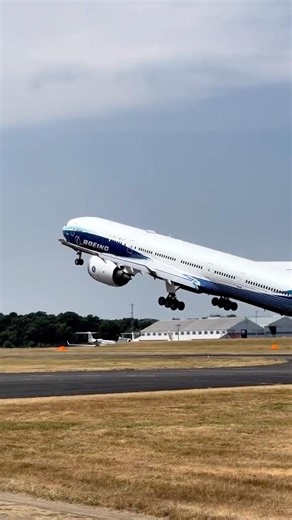 Boeing 777x takeoff flight departure