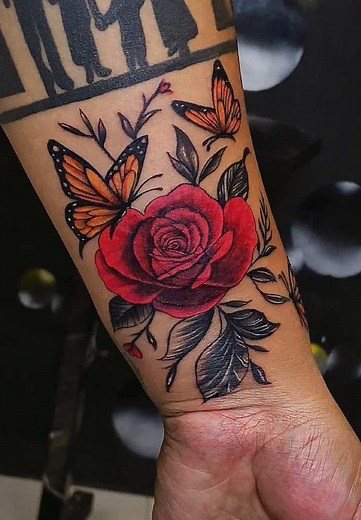 Beautiful Traditional Flower Tattoo Designs