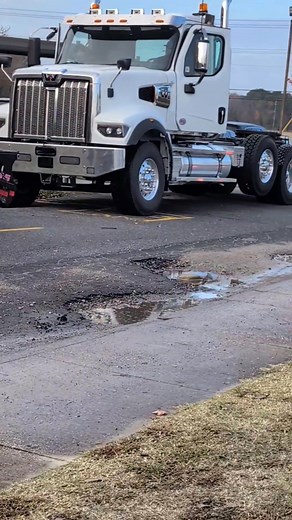 1.4K views · 38 reactions | The Chocowinity Fire Department Christmas Parade 2025 is in the books & we're heading into 2026 looking forward to another growing year! We appreciate everyone who has played a part of it all! | B&D Towing | Facebook