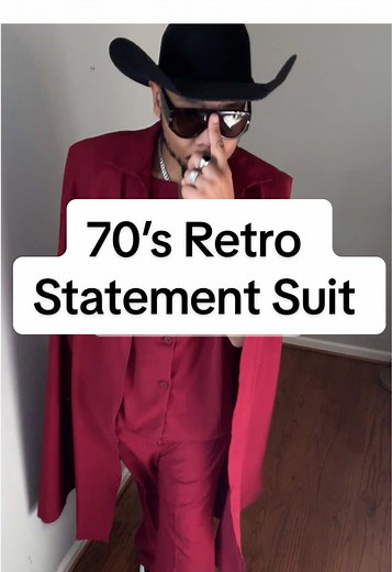 Stylish 70’s Retro Men’s 3 Piece Suit for Any Occasion