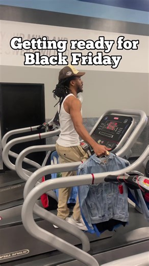 Training for #BlackFriday 🛍️🛒