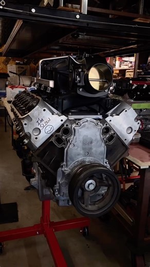 devan | My 5.3 Rebuild video is now Live! Link in Bio🤘🏽🇺🇸 #trucks #5.3 #cammed #motor #LS #chevy #silverado #socaltrucks #kingshocks #dirtbikes... | Instagram