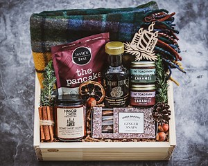 Personalized Cozy Gift Box With Wool Blanket, Pancake Gift Set, Handmade Holiday Gift Box, Holiday Gift for Clients, Family Christmas Gift - Etsy