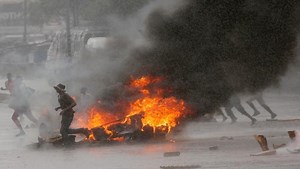 Protests break out in Zimbabwe as economic crisis spirals - SABC News - Breaking news, special reports, world, business, sport coverage of all South African current events. Africa's news leader.