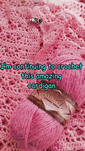 Teaching crochet cardigan making