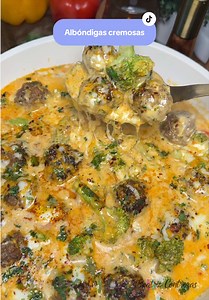 Albóndigas cremosas con brócoli — receta rápida y fácil