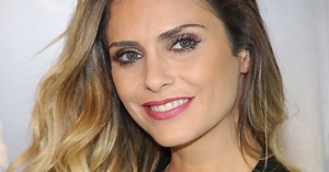 Clara Morgane nue sous sa veste à franges : elle se transforme en cow-girl ultra-sexy (oulala !)