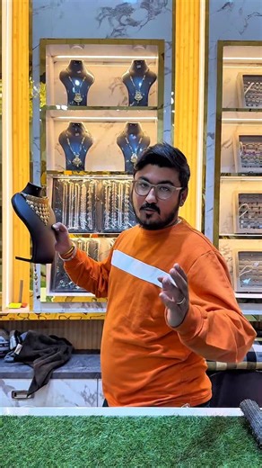 Kapil soni on Instagram: "जय श्री राधे Cash on Delivery 🚚 🕥 Shop timing 10:30 AM to 9:00 PM 📱8290886666 Managed by @ramesh_kumar26_ @surya_choudharryy 📍Shyam Jewellers opposite manish beauty collection Sardarpura 1st A road,jodhpur श्याम ज्वैलर्स, जोधपुर शुद्ध चांदी से निर्मित अलग अलग टाइप के आइटम मिलते है शानदार फिनिशिंग के साथ सिर्फ श्याम ज्वैलर्स पर Laser cutting, Bengali emboss, desi and fancy work is done #reels #reelsinstagram #trending #reelitfeelit #viral gold goldplated silver jodhp