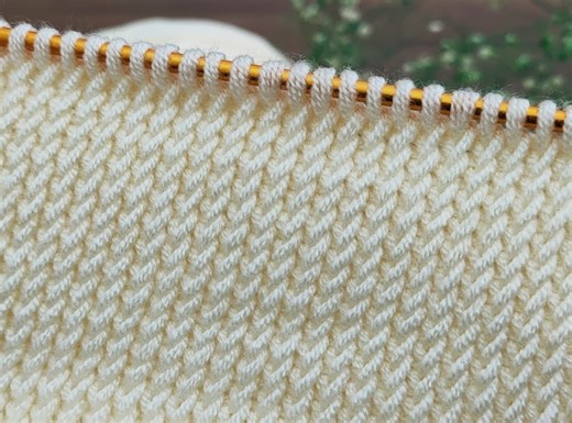 176K views · 1.5K reactions | The easiest twist pattern Tunisian knitting pattern #crochet #knitting #tunisian | Fashion World | Facebook