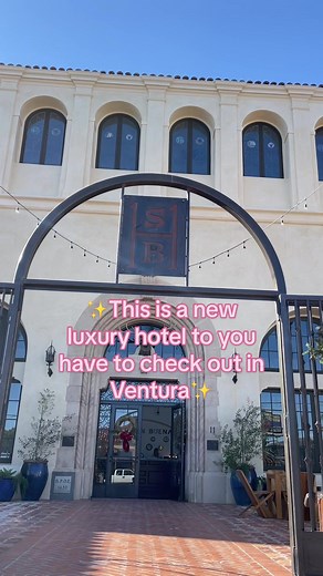 Welcome to Hotel San Buena, Ventura’s newest luxury boutique property 👋 Originally built in 1928, it was home to the Elks Ventura Lodge. Featuring 32 guest rooms with 13 suites, Hotel San Buena is as much an upscale stay as it is a historical experience. From original flooring and lighting to other details preserved from its past, Hotel San Buena is a beautiful hotel to have a beach getaway in Ventura. Just blocks from downtown Ventura AND the ocean, you’re right in the middle of all the action