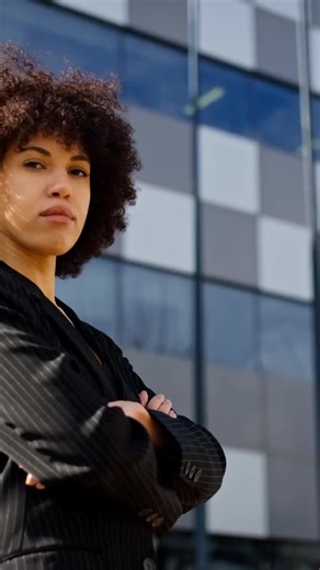 The blueprint for cementing your status as a woman whose word is gold! 💎 It’s not luck; it’s the deliberate practice of radical authenticity, iron-clad consistency, and the courage to admit mistakes. Discover how mastering emotional regulation and establishing sharp boundaries actually *amplifies* your leadership trust factor. Every move matters in today's fast-paced world. \\#WomenInLeadership \\#TrustBuilding \\#Authenticity \\#CareerTips \\#Integrity \\#Trustworthy \\#Affirmations \\#Strongw