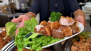 WHOLE LOBSTER Filipino Buffet in Greater Los Angeles! 🦞