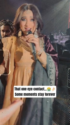 One glance from Shreya Ghoshal in Perth felt like the most special moment in the crowd✨🤌🏻❤️