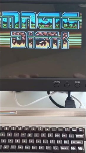 Kit C64 mini + MONITOR TV + KEYBOARD+ LIBROS + BIBLIOTECA SOFTWARE en Wallapop