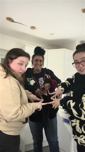 Posing challenge gone wrong in every way possible