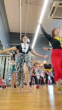 Embracing the beauty of the "Pearly Shells" dance🌴🌺 #tropixx #PearlyShell #youtubedance #shorts