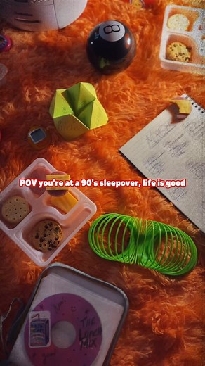 Lunchables on Instagram: "Core memory unlocked 🔓 The 90s are officially back 😎"