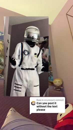 Microwave Edit Tutorial: Among Us Costume and Ada Wong Edits