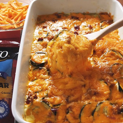 Creamy Bacon & Cheddar Scalloped Zucchini = what zucchini wants to be when it grows up. Full recipe: http://dlsh.it/5rey0NN | Delish