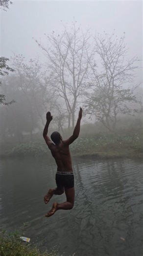 ZONE___000000 on Instagram: "➡️👀👀"