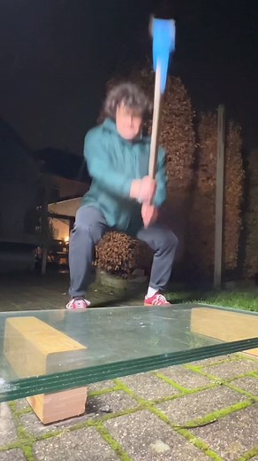 2.4M views · 10K reactions | Bulletproof Glass vs Pickaxe 勞 | MrKrul | Facebook