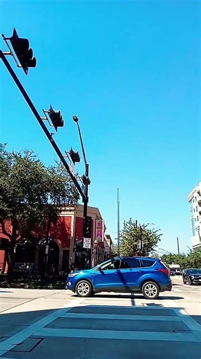 WOMAN SPORTS A BASIC JUMPER NUMBER IN THE CITY-@KellieSweett