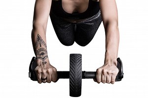 Exercices avec la roue abdominale (ab wheel) - HOME FIT TRAINING