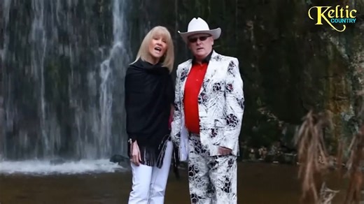 Ally Harron & Marian Curry - Solid As A Rock For great Country Music 24 hours a day tune in to: https://www.kelticcountry.com Sponsor: GaelicArt.com | Keltic Country TV