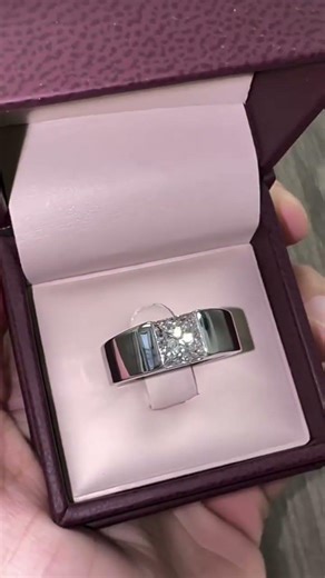 Custom Men's Wedding Bands: How to Design Your Perfect Ring (Gold, Platinum & Silver)