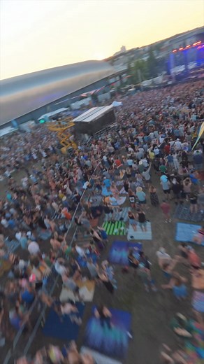 The tour has been absolutely insane. Next stop -> RED ROCKS ✔️ | Stick Figure