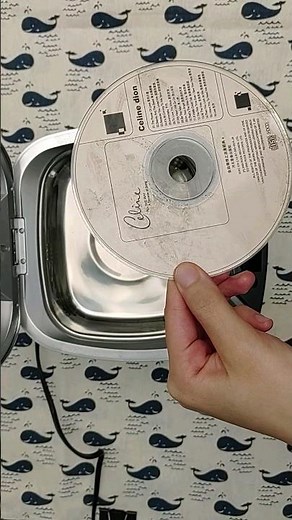 How to clean dirty CD without scrathching it?