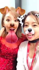 NicQueen backstage at KCON with 소녀시대(Girls' Generation)'s Taeyeon and Tiffany! | allkpop