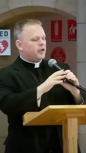 53K views · 2.6K reactions | Fr Chris Alar is led to his first Eucharistic Adoration #frchrisalar #eucharisticadoration #adoration #Eucharist | Parousia | Facebook