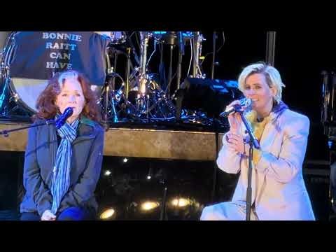 Both Sides Now - Brandi Carlile w/ Bonnie Raitt
