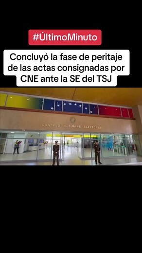 #Urgente 🔴 ÚltimoMinuto| Concluyó el peritaje de las actas consignadas por el CNE. Los magistrados de la Sala Electoral acudieron a la sede del Poder Electoral y visitaron la zona donde se encuentra el corazón de la sala de totalización para cotejar que las actas coinciden con la información que tiene la bases de datos del Centro de Totalización. Un dato importante, este proceso que ven en el video se realizó el día de la elección en presencia de todos los testigos de los partidos políticos. Lo