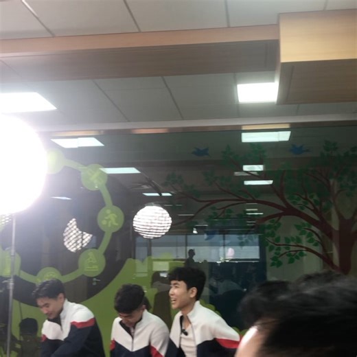 Red Burger on Instagram: "Peak memory 🫶❤️ Youtube champ zohion baiguulagddag tsag uyd youtuber bgada bayrladag aa🙏❤️"