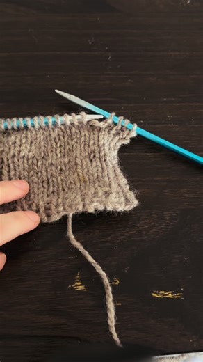 Cuffs and collars are all about balance — they need just the right mix of stretch and structure. That’s where ribbing works its magic. It gives your knits that comfortable elasticity while keeping edges neat, polished, and full of life. And the best part? You can play with endless combinations — knit one, purl one for a classic look, knit two, purl one for subtle texture, or knit two, purl three for a bold, modern twist. | Rockin’ Bobbin Fiber Co. | Facebook