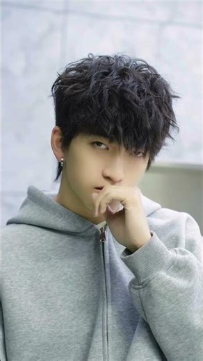 The second day of the men s hairstyle training course