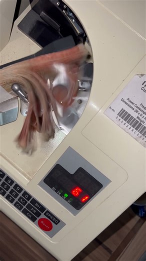 Sunday Bazaar Counting Machine Test 💸 | Cheap Machine But Works Perfectly! 😱 #shorts