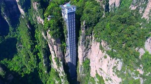 Penampakan Lift Gunung Tertinggi di Dunia, Bikin Merinding