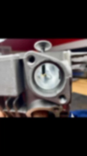 Understanding Mechanical Parts: Cylinder with Bearing