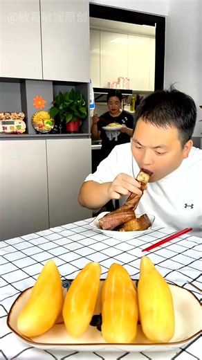 72K views · 738 reactions | #eat #food #mukbang fast food, gourmet | Phylicia Monique | Facebook