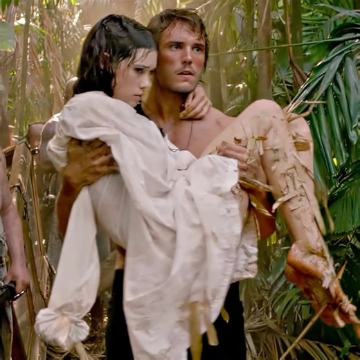 Pirates of the Caribbean | Philip Saves the Mermaid’s Breath as Her Tail Turns to Legs 🧜‍♀️