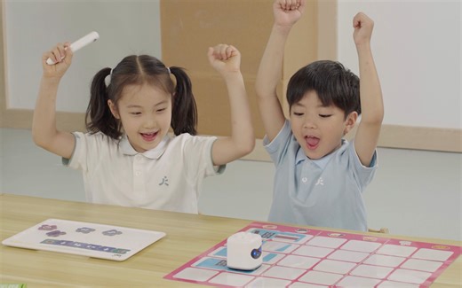 可丁熊乐编宣传片重磅上线，4-6岁幼儿编程启蒙课，实物编程+双师课堂，助力幼儿园普及编程教育